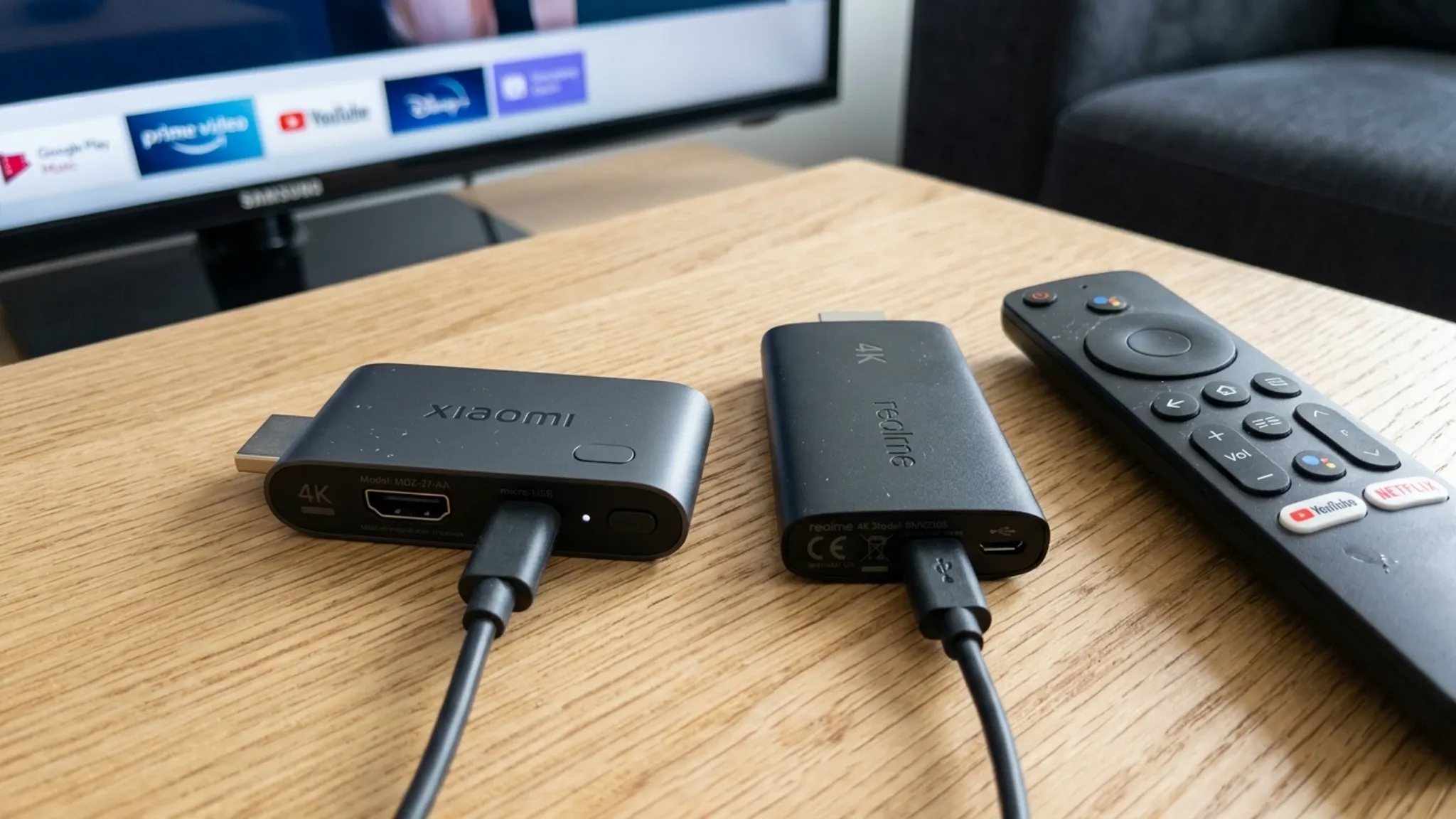 Сравнение размеров Xiaomi TV Stick 4K и Realme 4K Stick